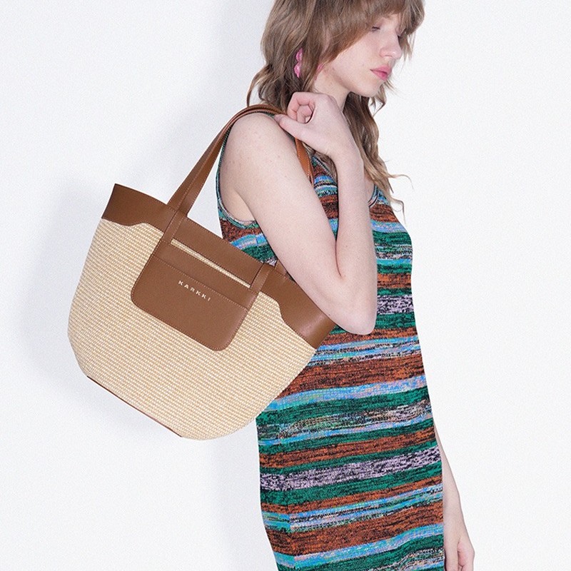 Woven large capacity tote bag with French top layer cowhide and grass woven handbag